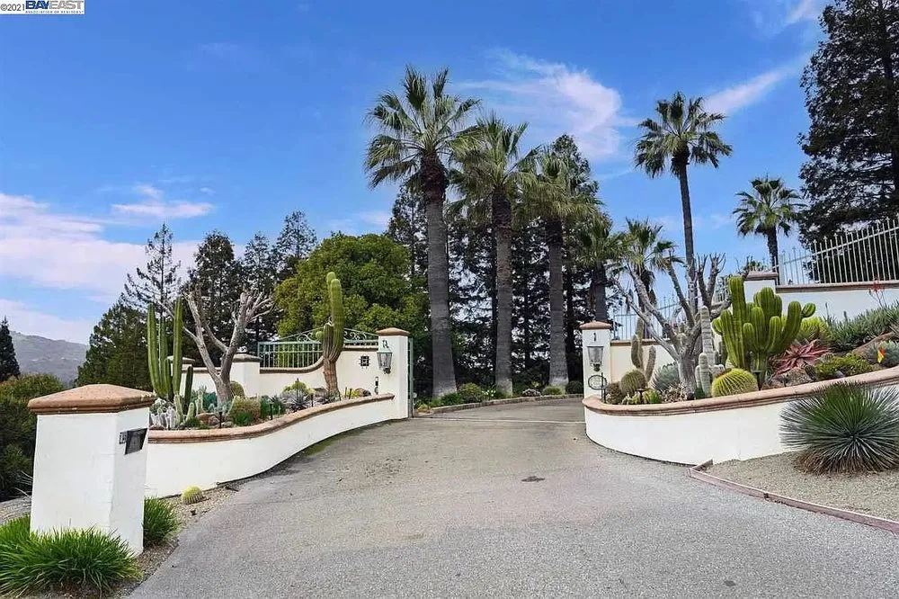 Affordable residential landscaping for outdoor upgrades in Pleasant Hill, CA by Plant Decor