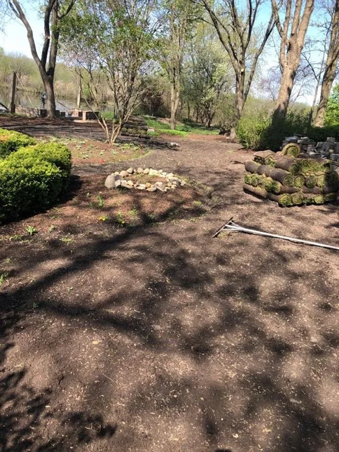 Professional residential landscaping experts serving Harvard, IL - Plant Garden