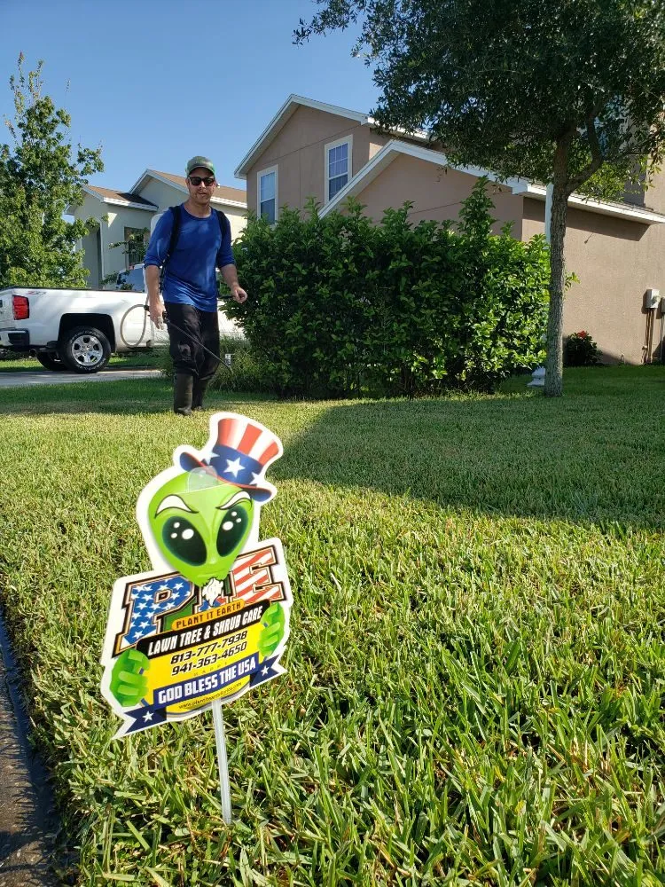 Reliable lawn care service for homes across Bradenton, FL - Plant It Earth | Bradenton