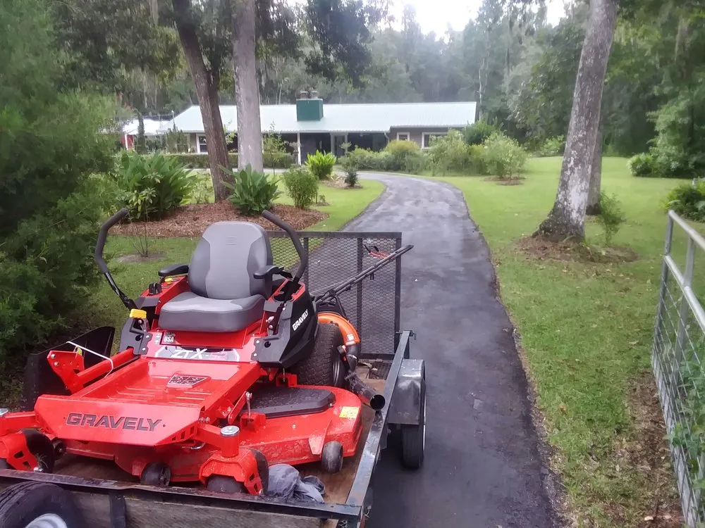 Affordable yard maintenance experts serving Brooksville, FL - Plant Lives Matter