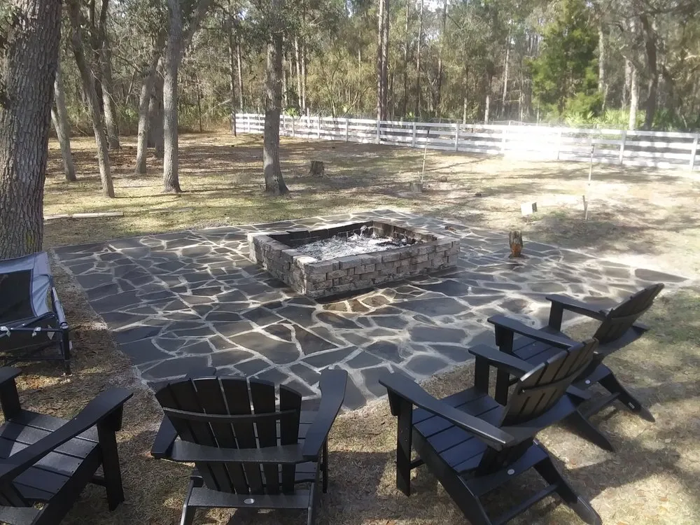 Local yard cleanup service for year-round maintenance across Brooksville, FL - Plant Lives Matter