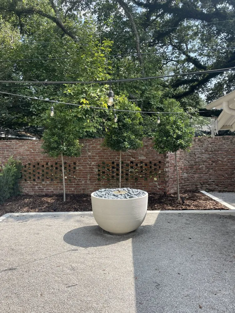 Custom landscaping services for beautiful yards across Baton Rouge, LA - Plant Tech