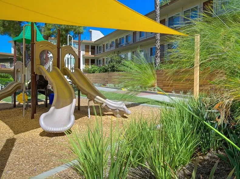 Custom landscaping services in Palos Verdes Estates, CA - Plantasia