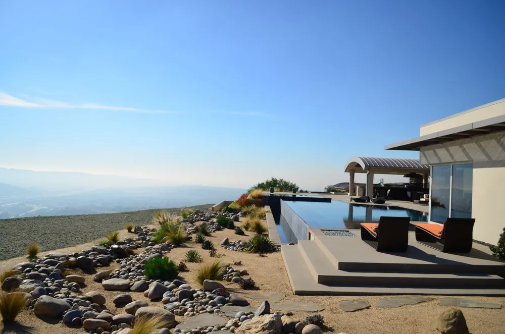 Affordable landscaping services experts serving Palos Verdes Estates, CA - Plantasia