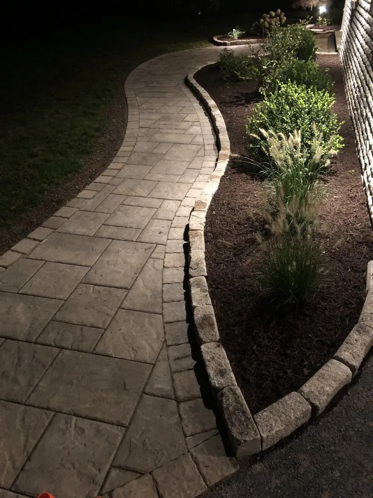 Local yard maintenance for homes in Allentown, PA by Plantique