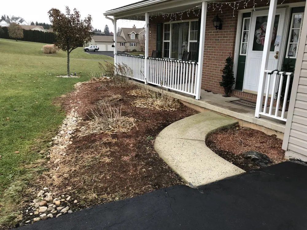 Local lawn mowing service experts serving Allentown, PA - Plantique