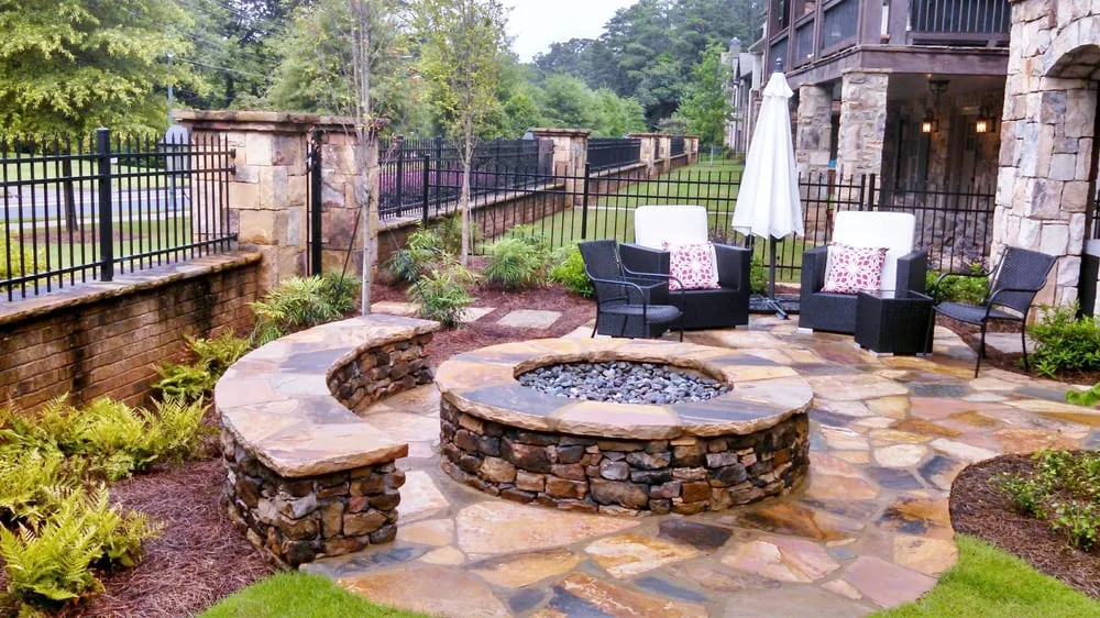 Top-rated yard maintenance in Scottdale, GA - Plants Creative Landscapes