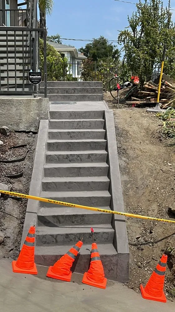 Professional lawn mowing service with custom design in Pomona, CA by Plata Landscaping