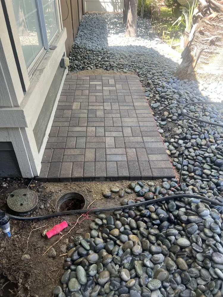 Trusted garden landscaping experts serving Pomona, CA - Plata Landscaping