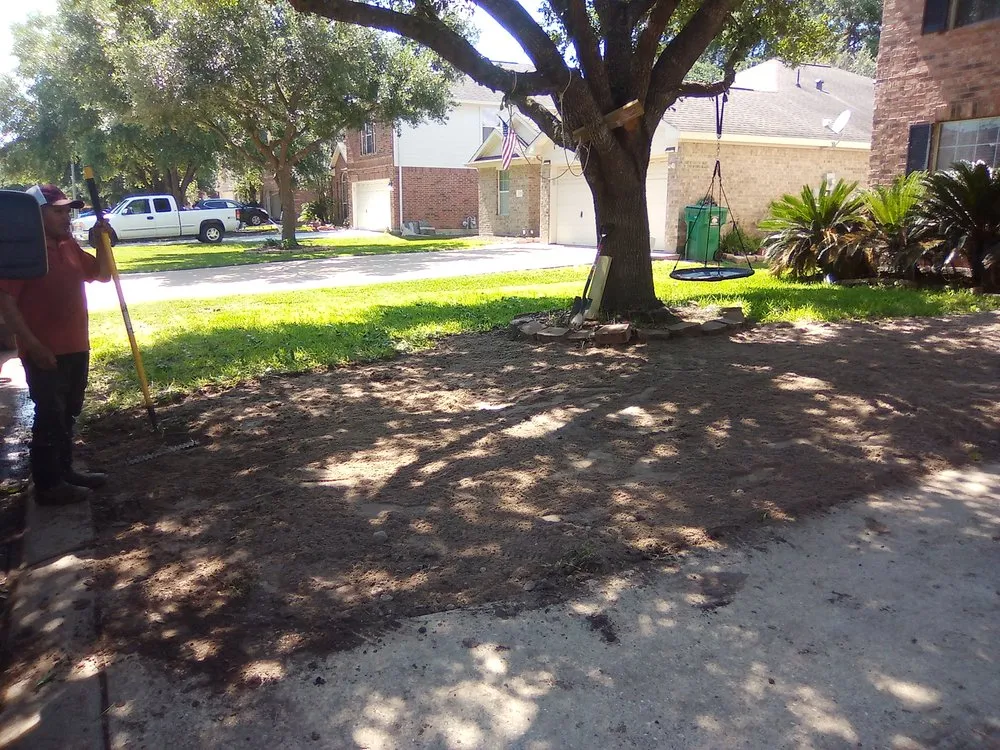 Affordable yard maintenance for homes in Houston, TX by Plata Sprinklers