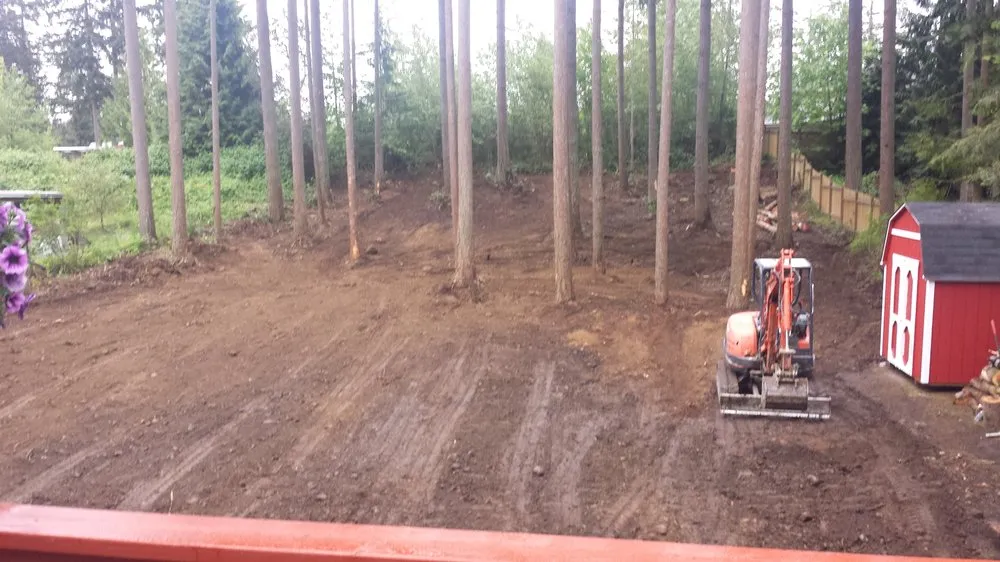 Local landscape installation experts serving Lakebay, WA - Platinum Earthworks