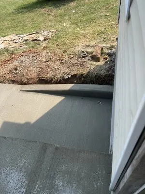 Platinum Hardscapes & Irrigation Logo