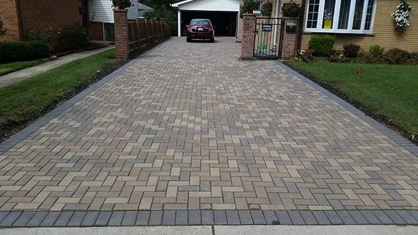 Affordable landscaping services experts serving Birmingham, MI - Platinum Hardscapes