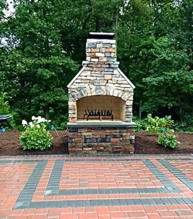 Top-rated landscape installation near you in Birmingham, MI by Platinum Hardscapes
