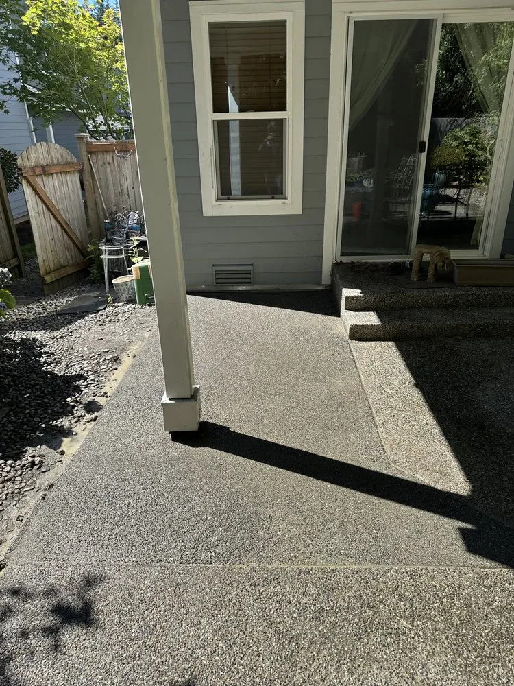 Trusted landscaping services with custom design in Marysville, WA by Platinum Hardscapes