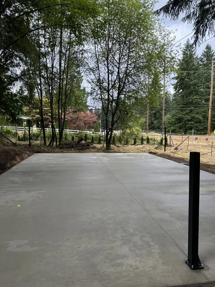 Trusted lawn mowing service near you in Marysville, WA by Platinum Hardscapes