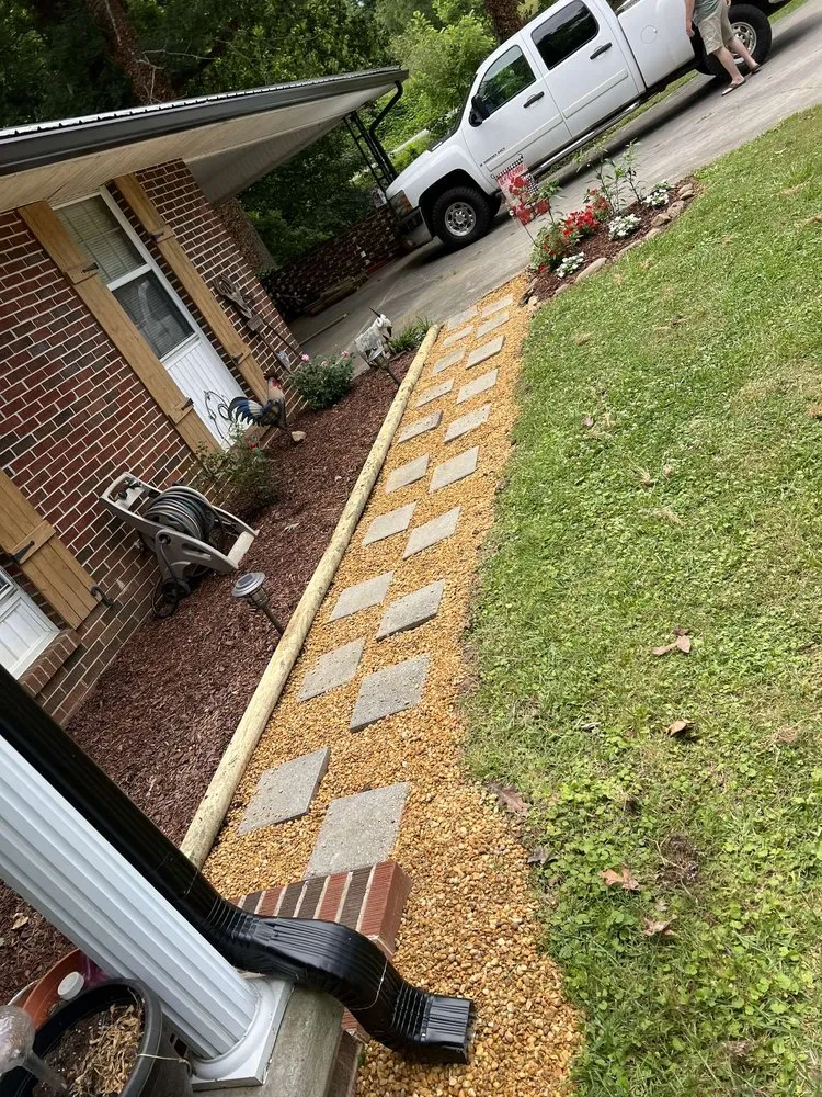 Local yard maintenance in Gainesville, GA - Platinum Landscape
