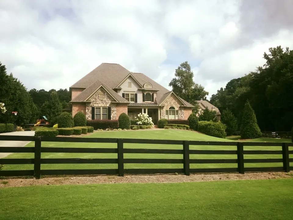 Custom garden landscaping for beautiful yards in Gainesville, GA by Platinum Landscape Group
