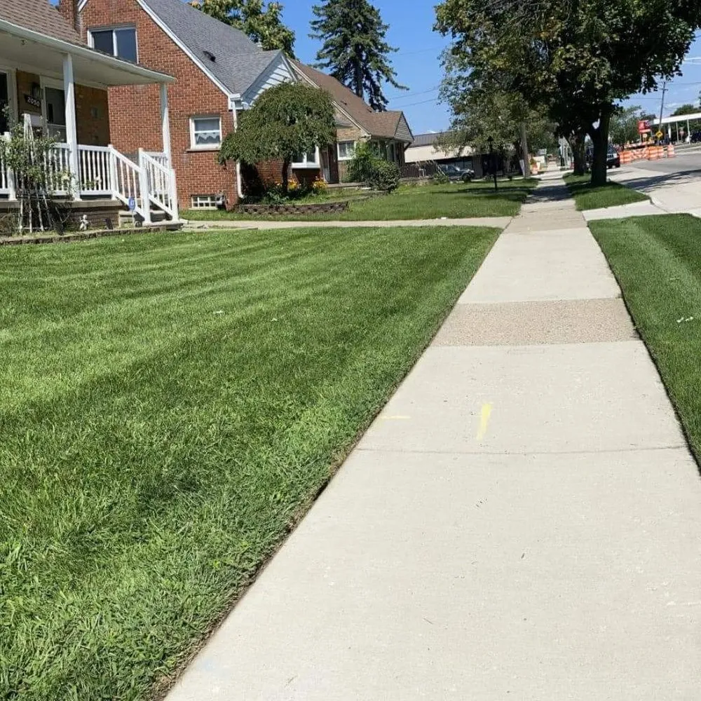 Professional lawn mowing service experts serving Dearborn, MI - Platinum Landscaping