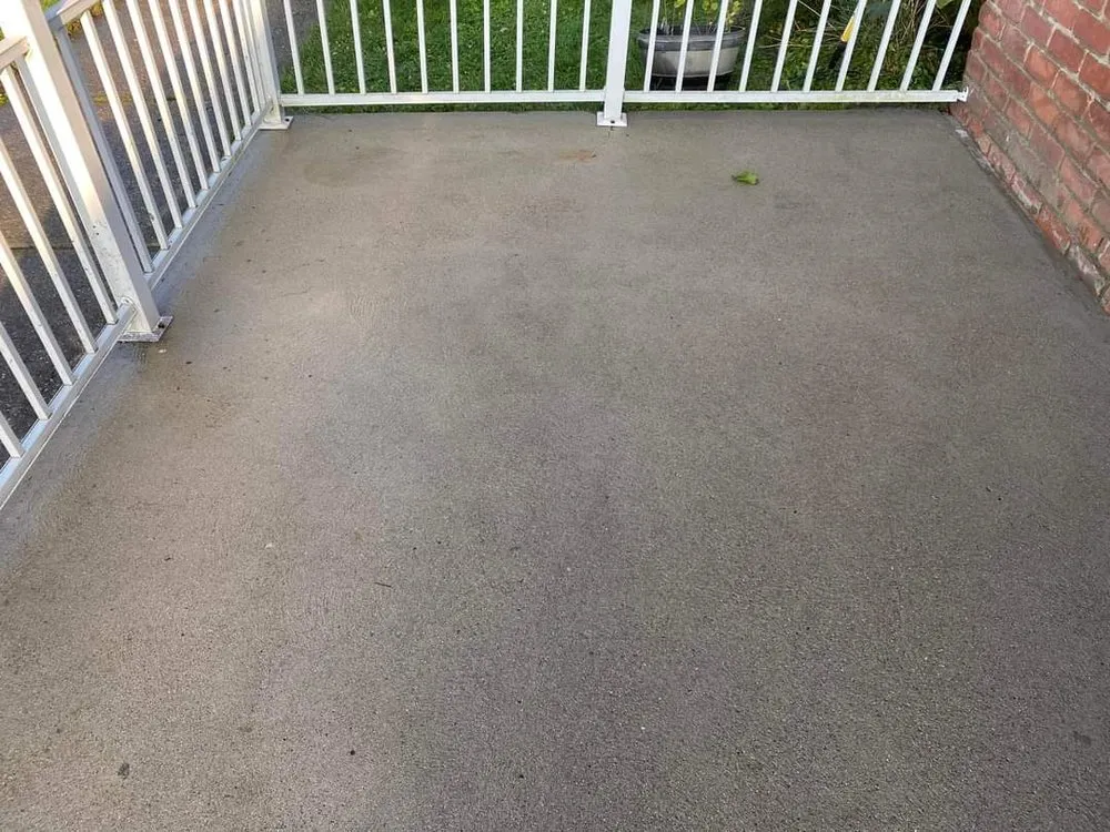 Trusted lawn mowing service in Dearborn, MI by Platinum Landscaping