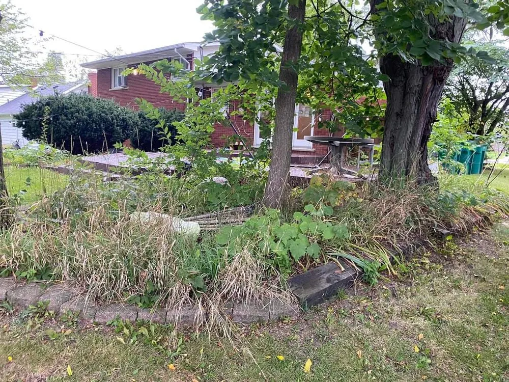 Local landscape installation for beautiful yards in Dearborn, MI by Platinum Landscaping