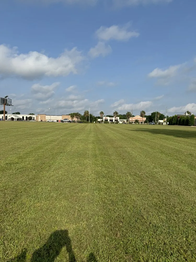 Trusted outdoor landscaping in Benton, LA by Platinum Lawn Care