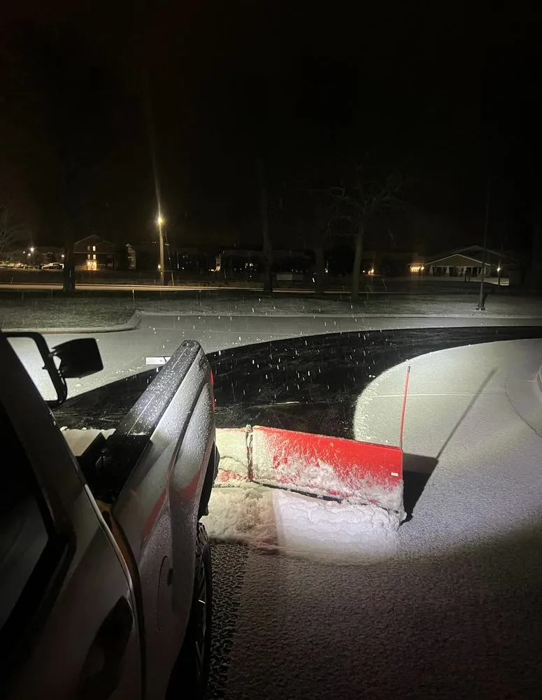 Reliable lawn mowing service experts serving Grand Haven, MI - Platinum Lawn Care