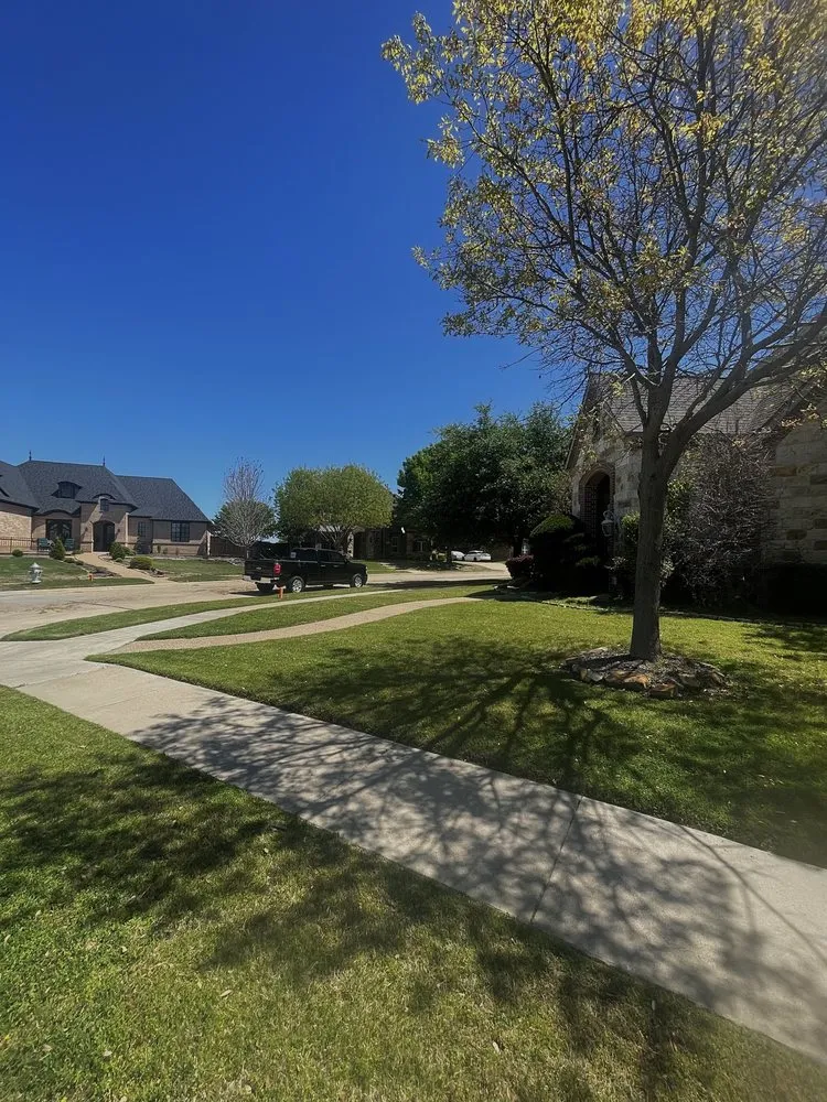 Reliable lawn care service for homes across Richland Hills, TX - Platinum Lawn Care