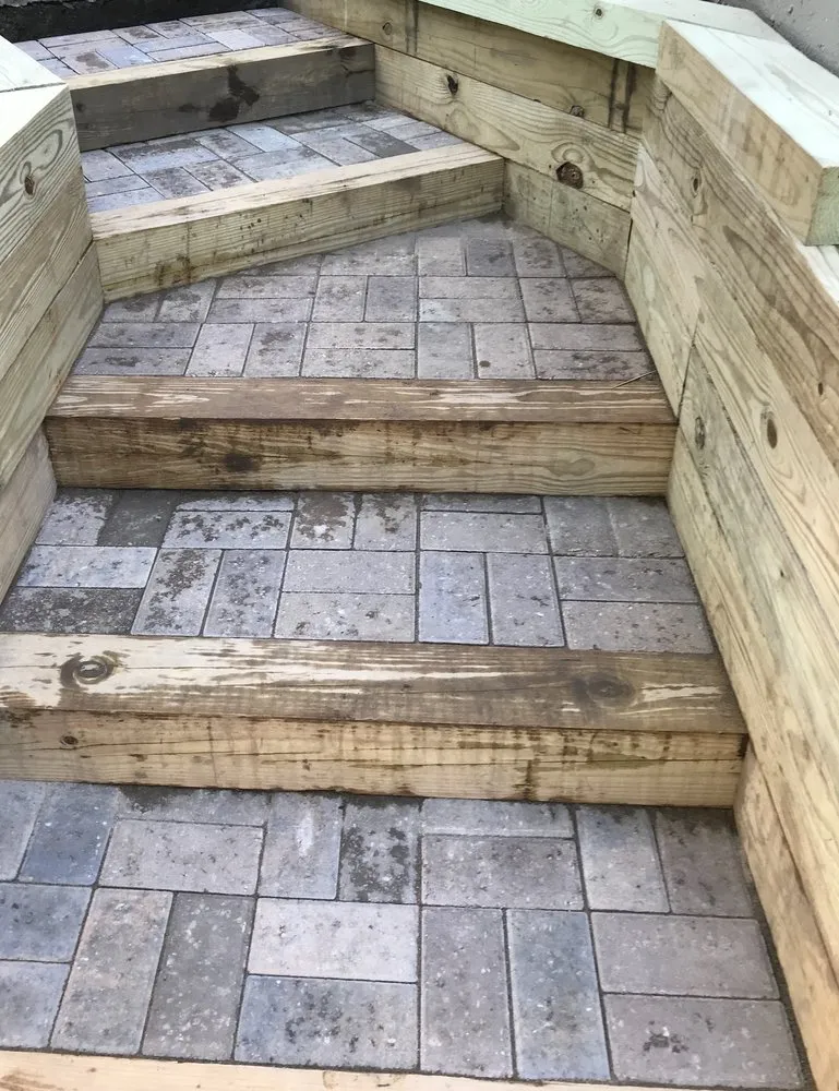 Local landscaping services for beautiful yards in Sterling Heights, MI by Platinum Lawn Service & Landscaping