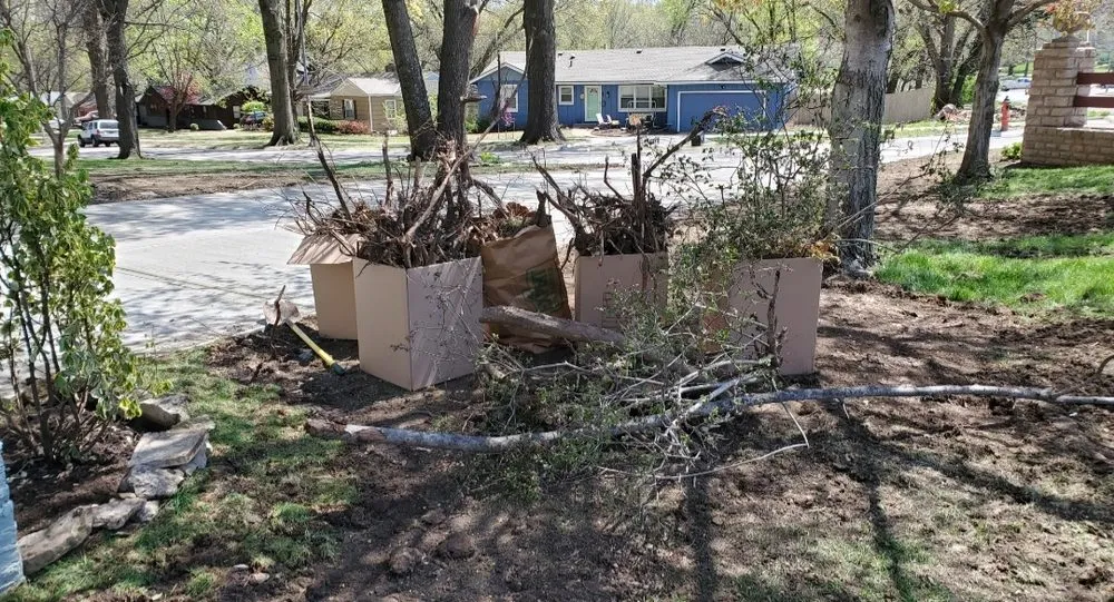 Top-rated garden landscaping experts serving Lenexa, KS - Platinum Outdoor Concepts