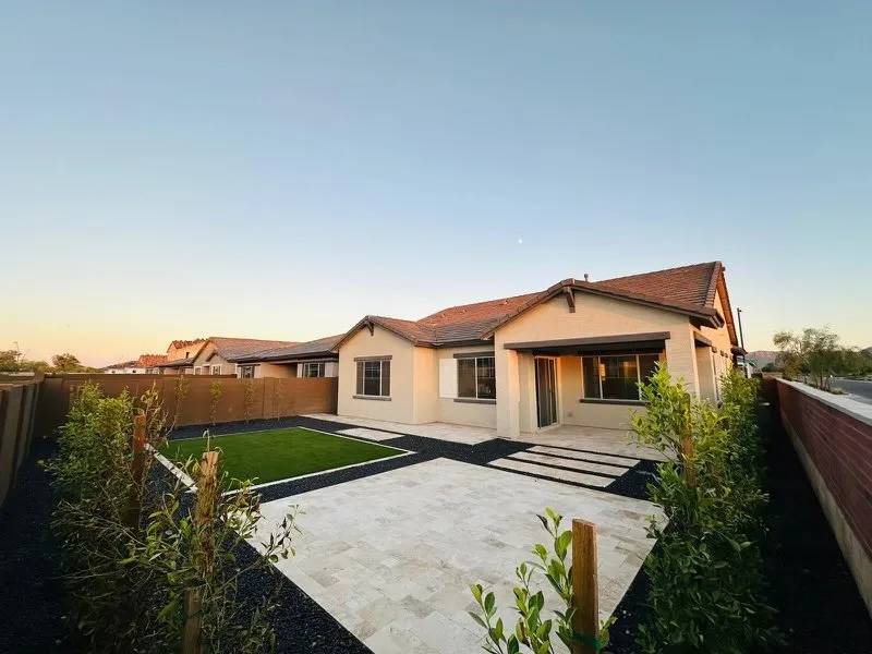 Reliable yard cleanup service in Queen Creek, AZ - Platinum Outdoors