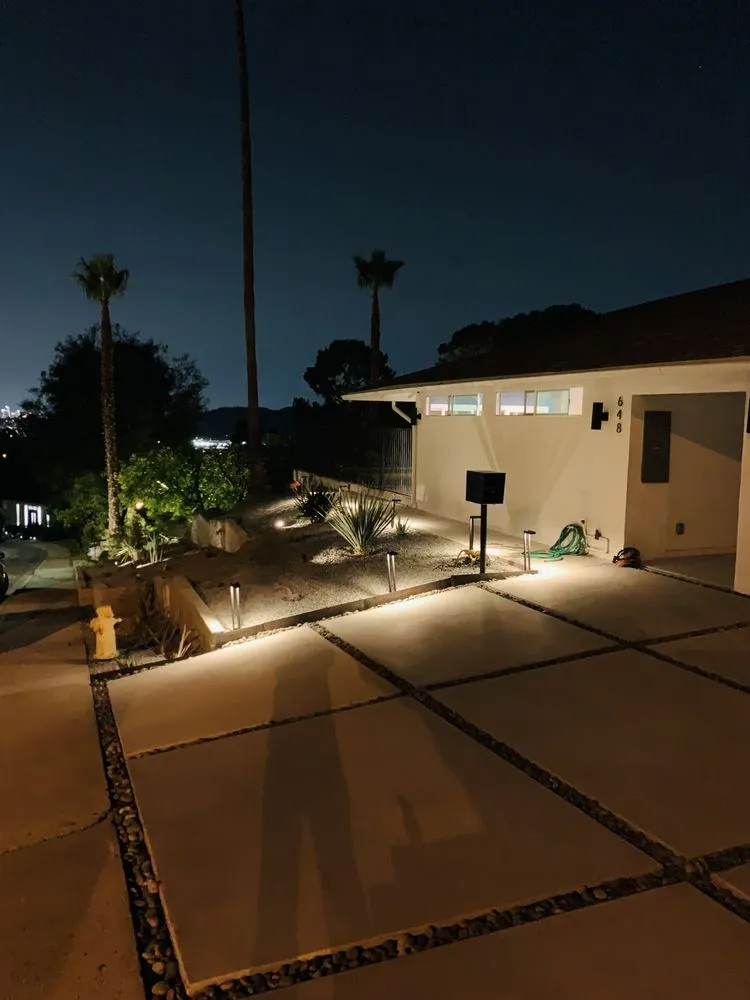 Custom residential landscaping in Pasadena, CA by Platinum Paving & Landscaping