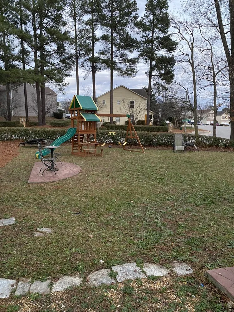 Top-rated landscaping services for year-round maintenance in Raleigh, NC by Platinum Pressure Pros