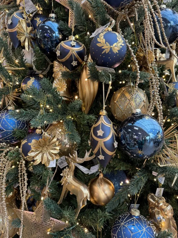 Professional landscape installation in Carpentersville, IL - Platt Hill Nursery