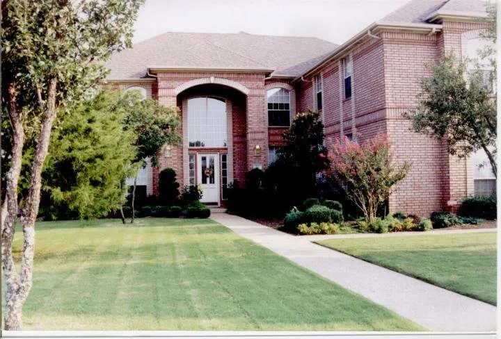 Custom residential landscaping experts serving Mansfield, TX - Play 'N' The Dirt Landscape