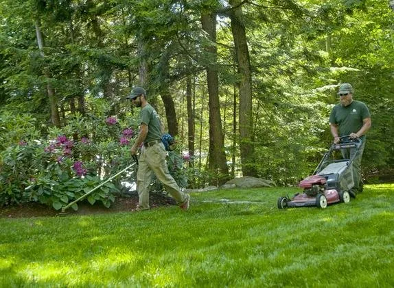 Reliable garden landscaping experts serving Sunapee, NH - Pleasant Acres