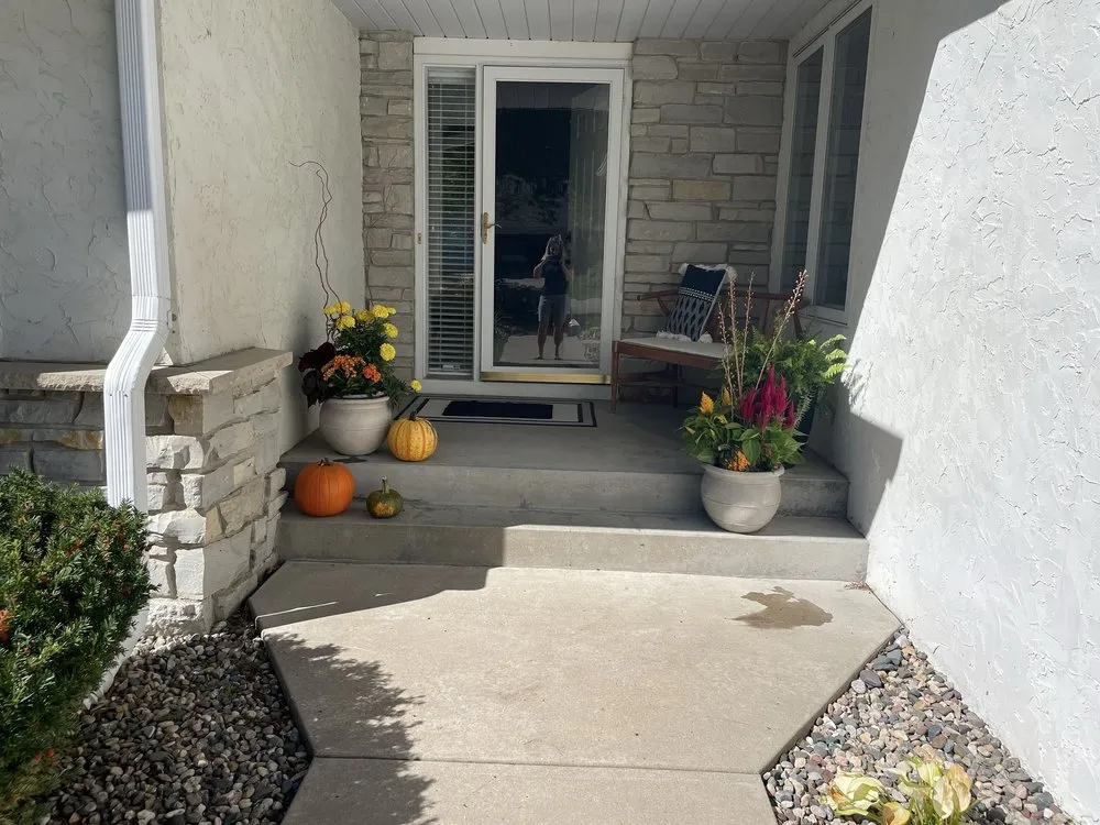 Custom landscape design in Maple Plain, MN - Pleasant View Gardens Inc