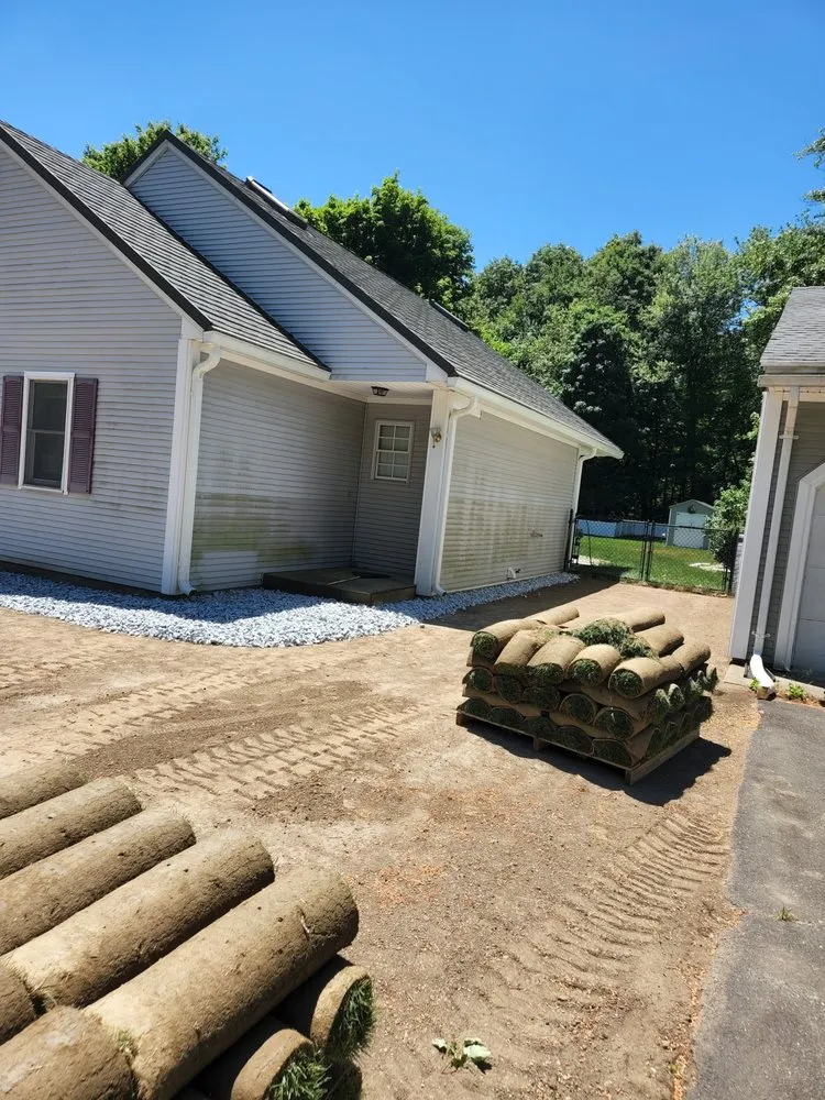 Trusted yard cleanup service experts serving Russell, MA - Plumley Landscaping