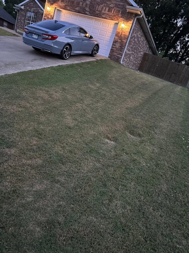 Local yard maintenance experts serving Bethel Heights, AR - Plummers Lawn and Gutter