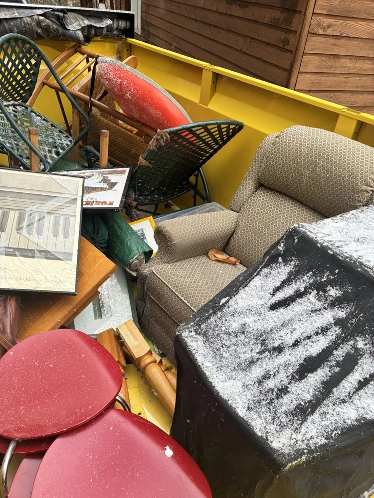 Custom lawn care service experts serving New Hartford, NY - Plunder Runners