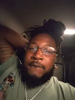 Pluto The Lawn Care Guy Logo