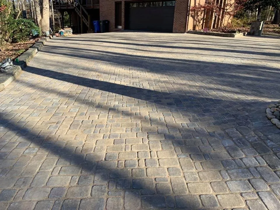 Top-rated lawn mowing service in Easley, SC by PMC L&T