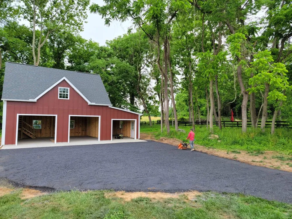 Custom garden landscaping in Warrenton, VA by Pmg Hardscapes
