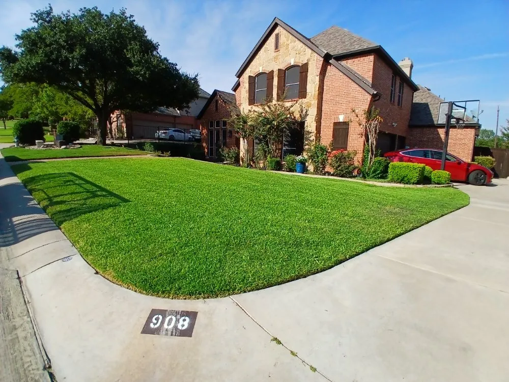 Custom landscaping services for homes across Fort Worth, TX - PNG Mowing