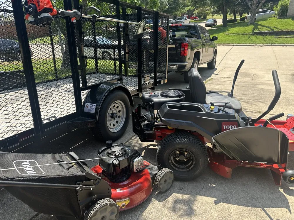 Expert yard cleanup service for year-round maintenance across Fort Worth, TX - PNG Mowing