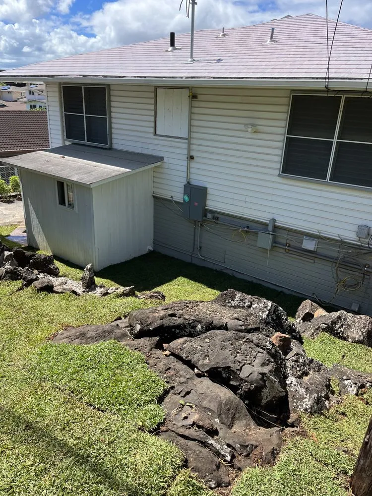 Top-rated lawn mowing service for homes in Waipahu, HI by PNN Landscaping Service