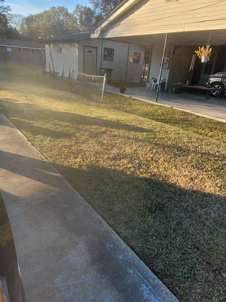 Top-rated yard maintenance for year-round maintenance across Hattiesburg, MS - Pnuts Lawncare