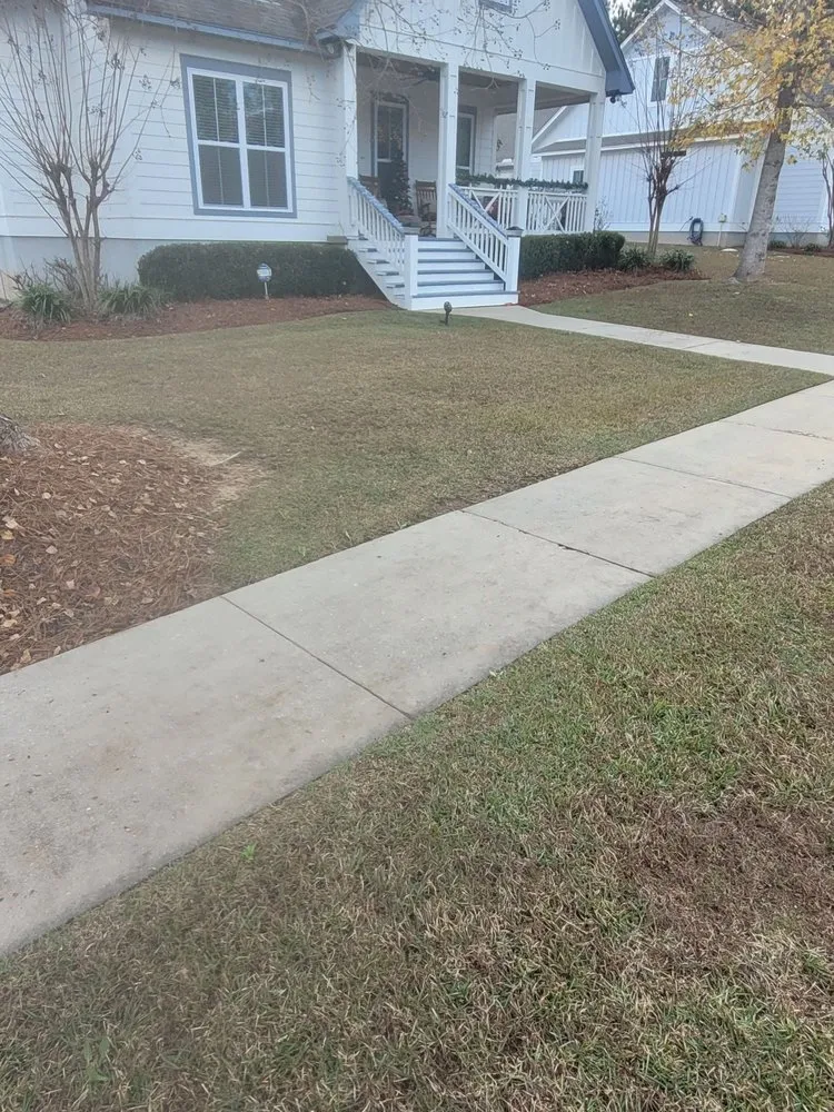 Expert garden landscaping with custom design across Hattiesburg, MS - Pnuts Lawncare