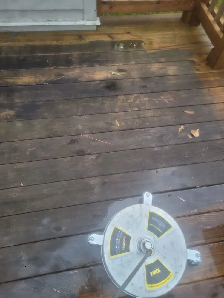 Expert lawn care service for beautiful yards in Hattiesburg, MS by Pnuts Lawncare