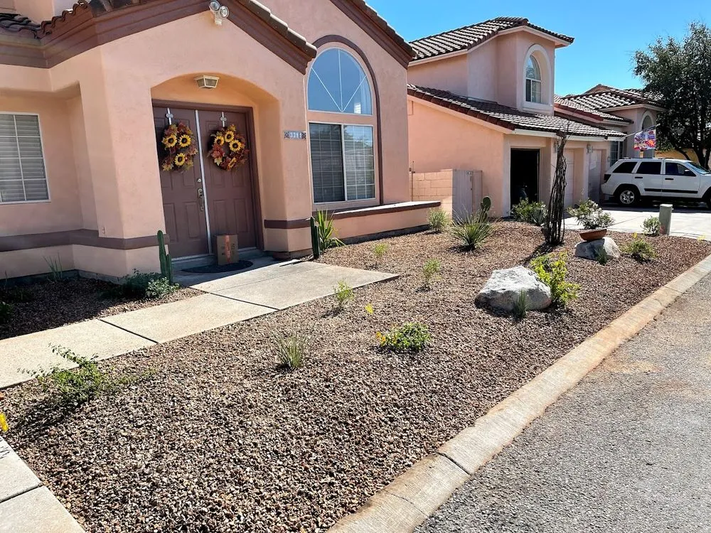 Custom residential landscaping in Tucson, AZ - Pochitos Landscaping